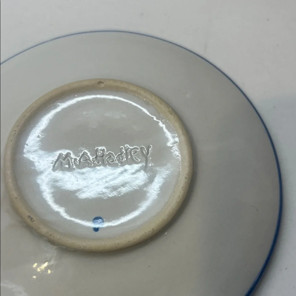 MA Hadley Pottery Stoneware Coffee/ 2 Tea Cups And 1 Saucer - Picture 3 of 8